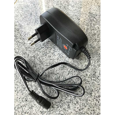 Nätadapter AC/DC [16-5211]